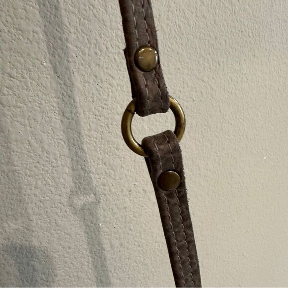 Jess Conti | handmade pebbled leather soft stone flap bag crossbody - Picture 7 of 16